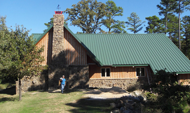TOM BUILT HIS RETIREMENT HOME WITH A WOODMASTER PLANER