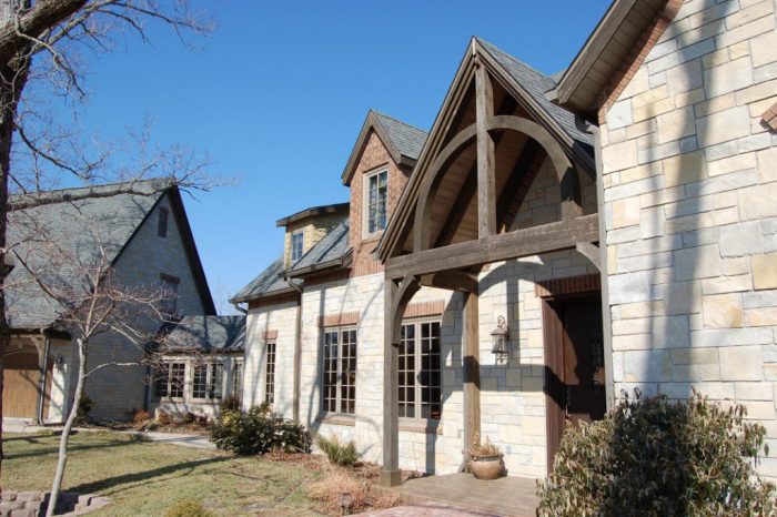 Charles builds an AWESOME 17,000 sq. ft. homestead with his Woodmaster Molder/Planer