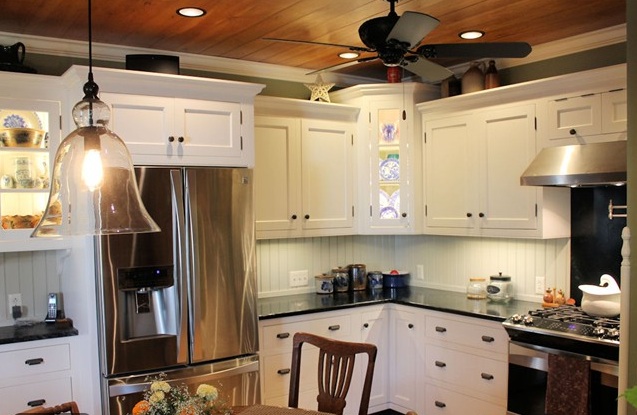 AMERICA NEEDS MORE CABINETMAKERS!